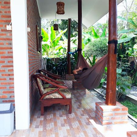 Ragha Homestay Batukaras Exterior foto